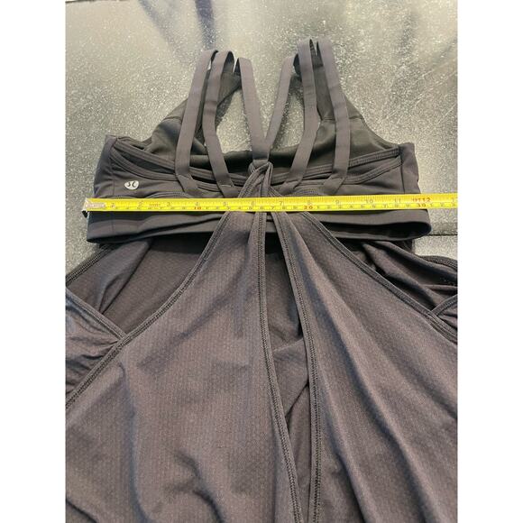 Lululemon  Black Tank top size 6 with built in sports bra - Picture 5 of 7